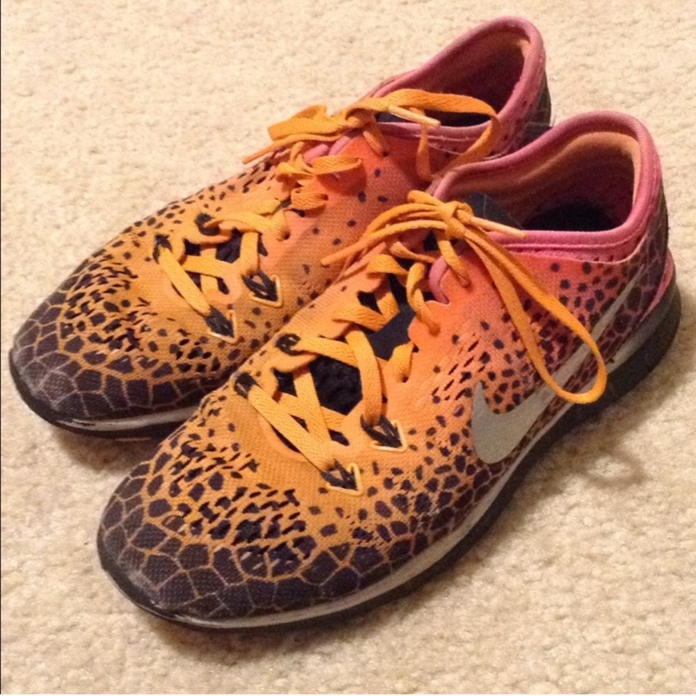 Patterned Rare Nike Sneakers - image 1
